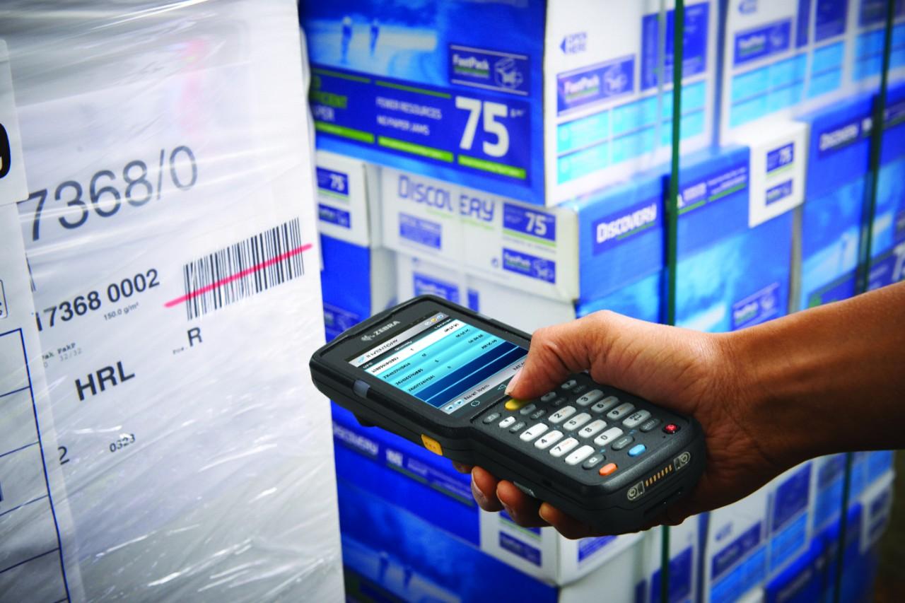 mc3300-brick-scan-warehouse-c13737